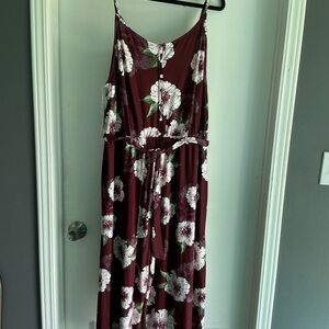 NWOT Women’s plus size 3X Burgundy floral jumpsuit. Perfect condition